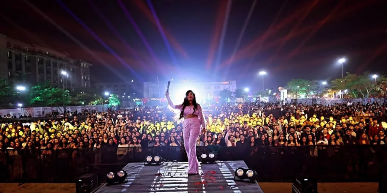 Anchors, Emcees & Hosts Booking Services